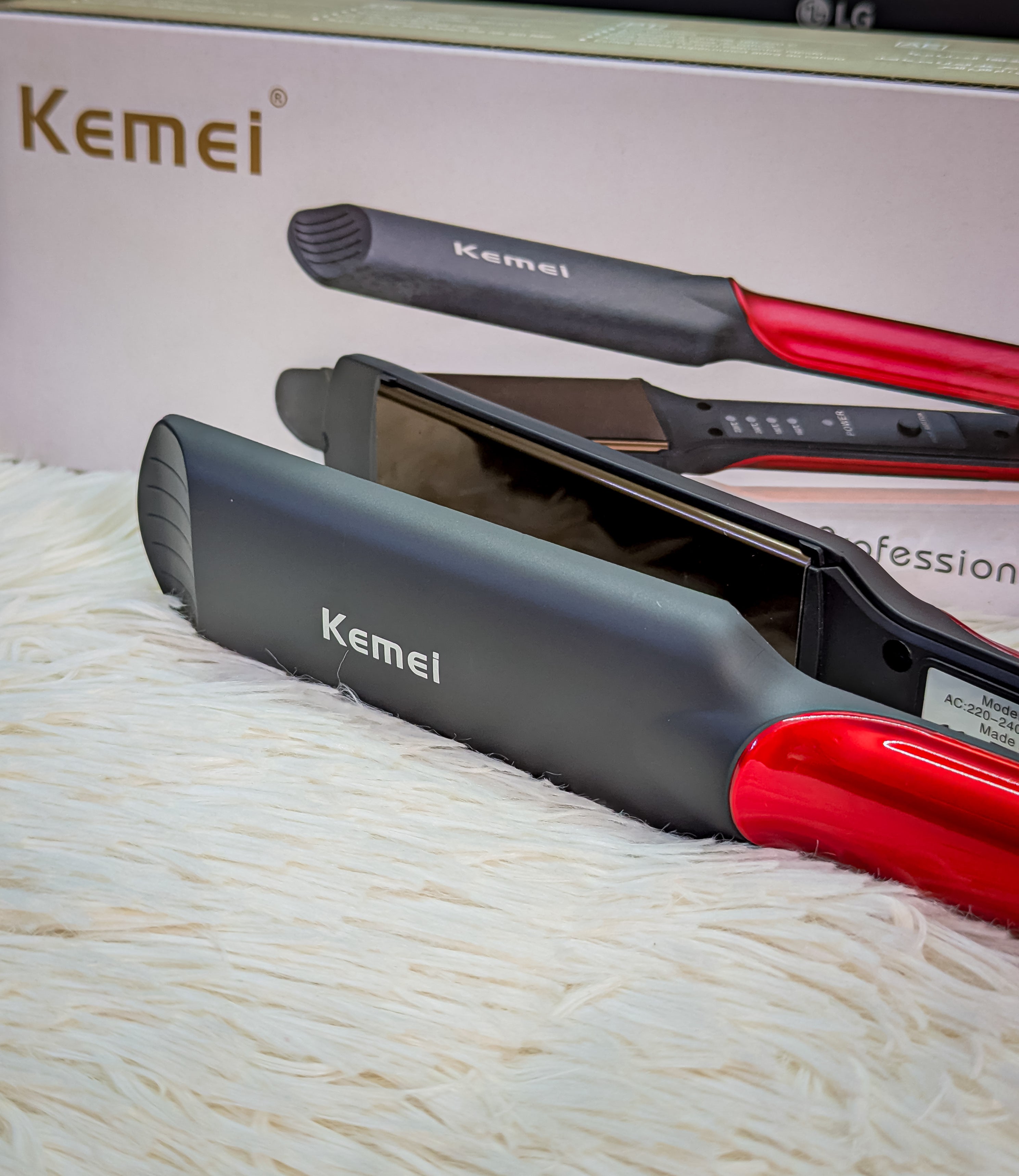 Kemei KM-531 Professional Hair Straightener
