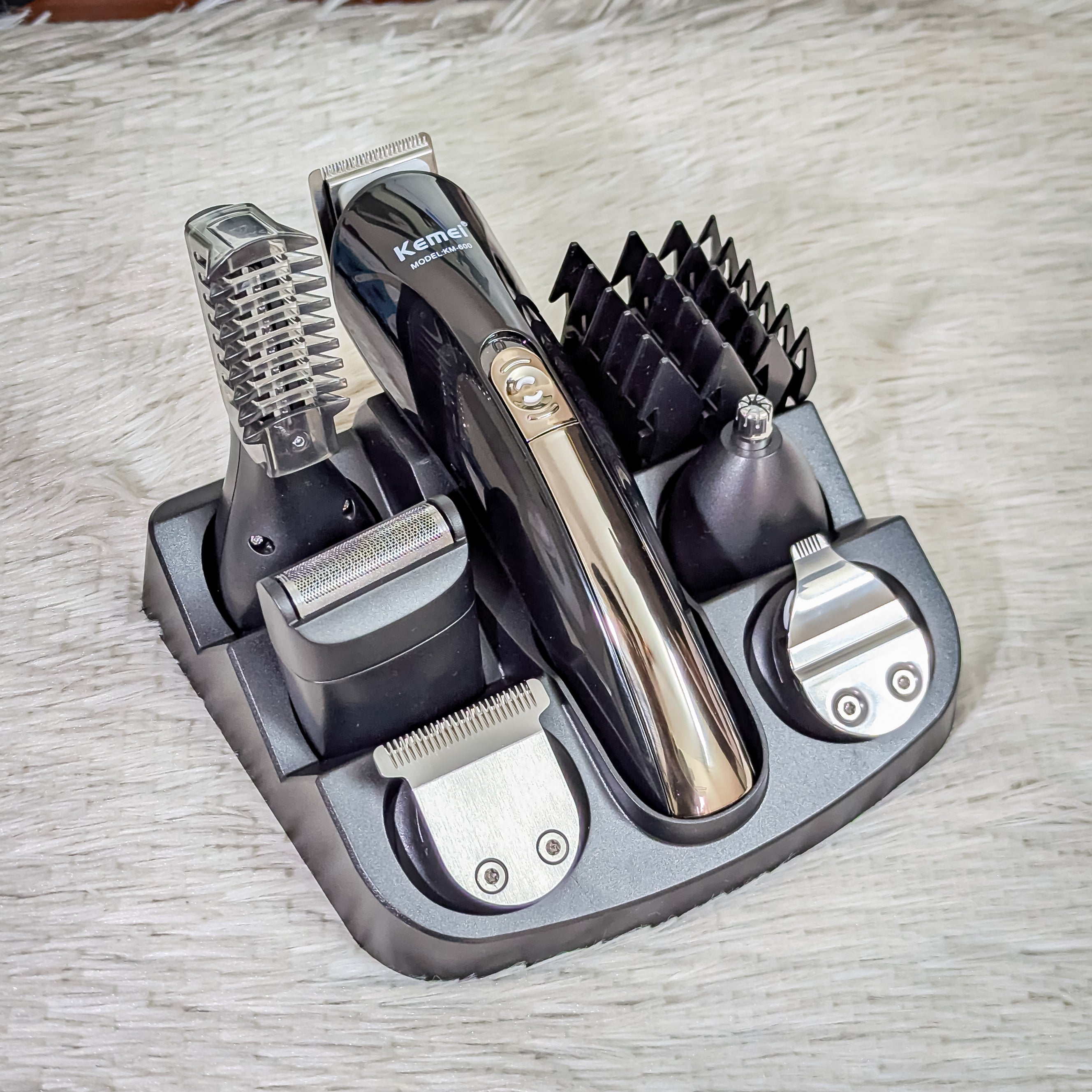 Kemei KM-600 Titanium Blade 11-in-1 Hair Trimmer