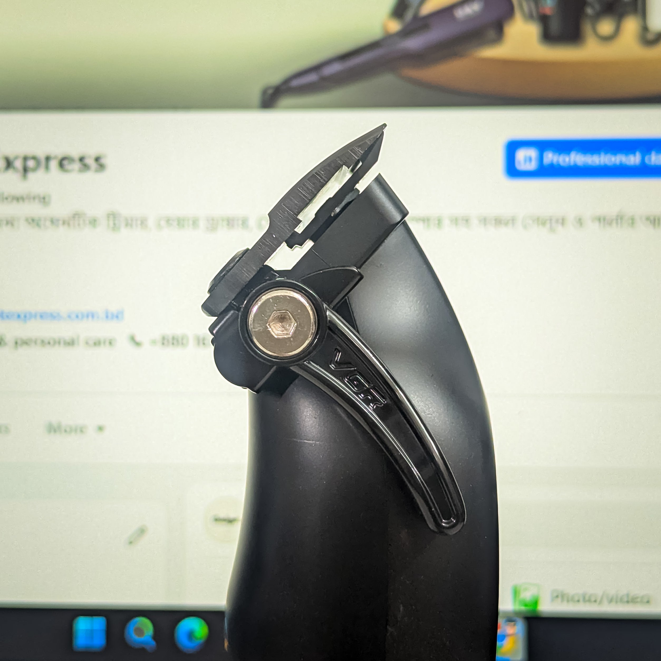 VGR V-196 Professional Hair Clipper & Trimmer