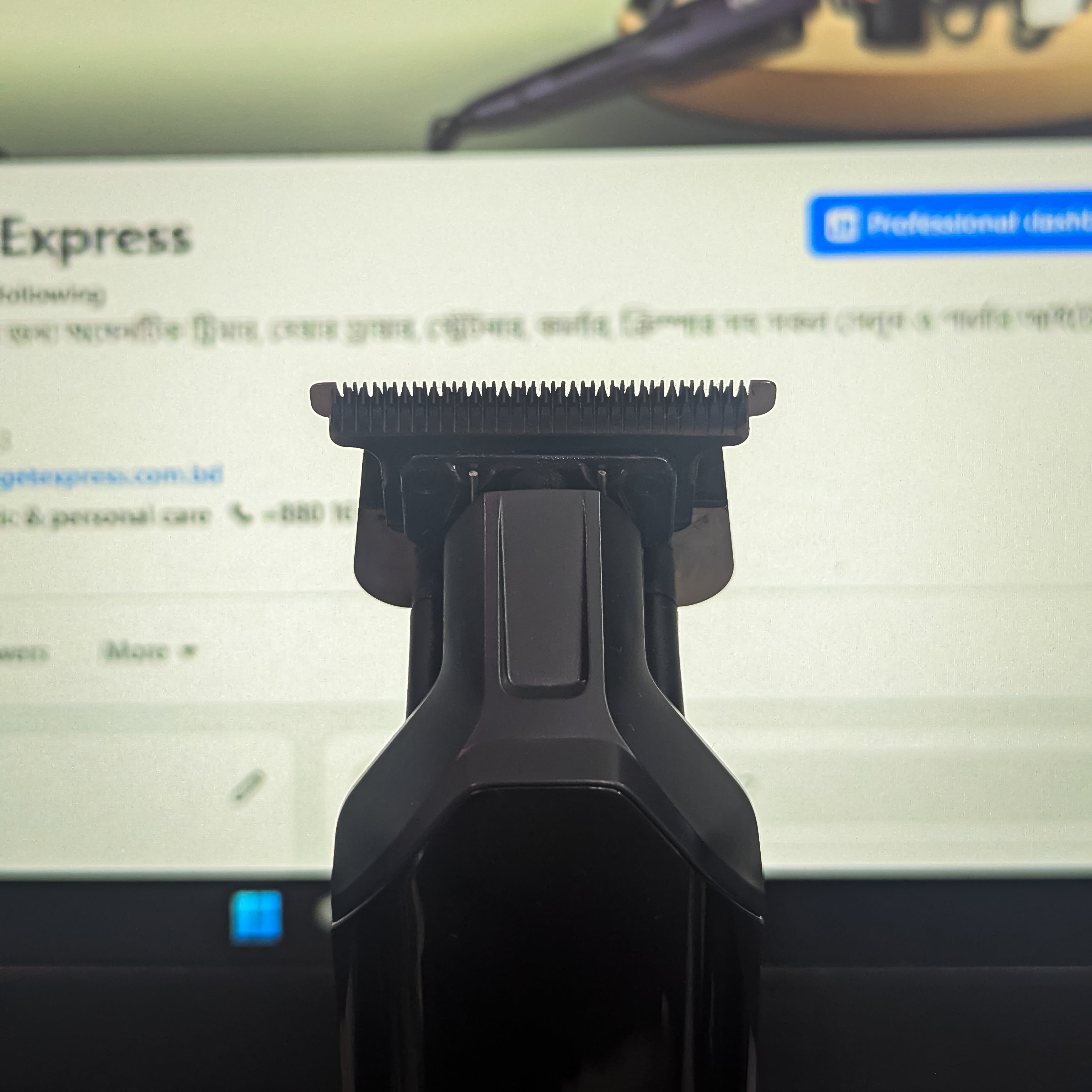 Kemei KM-1358 Cordless Hair Clipper Complete Set